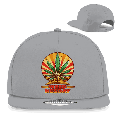 Division420 Snapback Cap Weednesday aus Baumwoll-Twill mit 5-Panel Design und Retro Snapbackverschluss