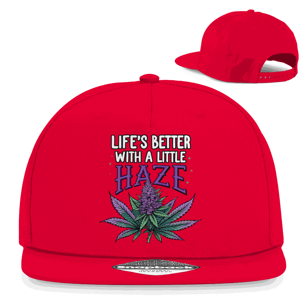 Stylishe Snapback Rapper Cap Life is better with a little Haze aus Baumwoll-Twill mit flachem Schirm und Snapback-Verschluss