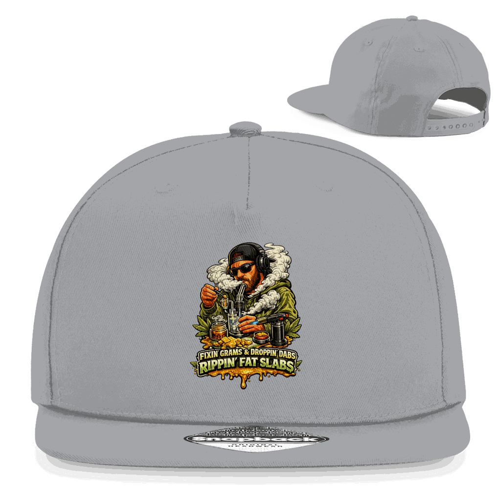 Schwarze Snapback Cap mit Division420 Logo und flachem Schirm in urbanem 5-Panel Design