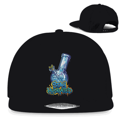 Division420 Snapback Rapper Cap Stay Hydratetd in Baumwoll-Twill mit flachem Schirm und Retro Snapback-Verschluss