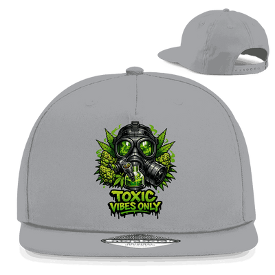 Division420 Snapback Rapper Cap Toxic Vibes Only aus Baumwoll-Twill mit flachem Schirm und Retro-Snapbackverschluss